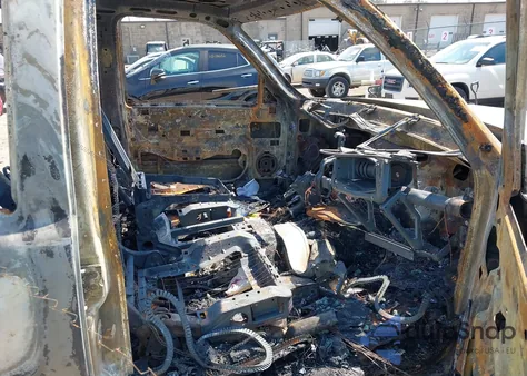 2004 Chevrolet Silverado 2500Hd Ls from USA, damaged, VIN 1GCHK232X4F198577